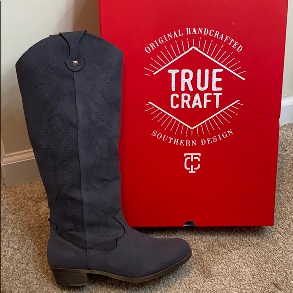 Gray knee high boots - Picture 2 of 7